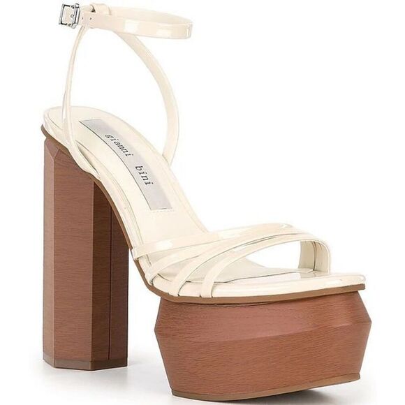 NWT Gianni Bini Parrish Cream Patent Platform Sandals Size 9 - Picture 1 of 7